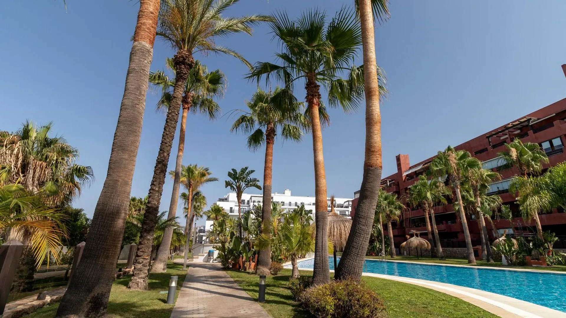 Rentitspain Trm 8 Nasila Golf & Playa En Motril Spain